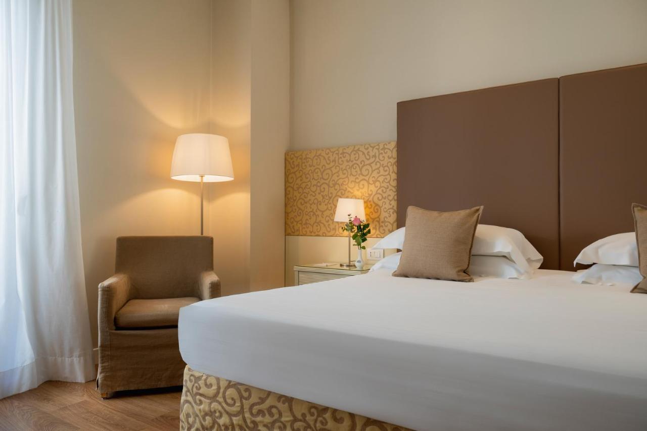 National Hotel Rimini Eksteriør bilde