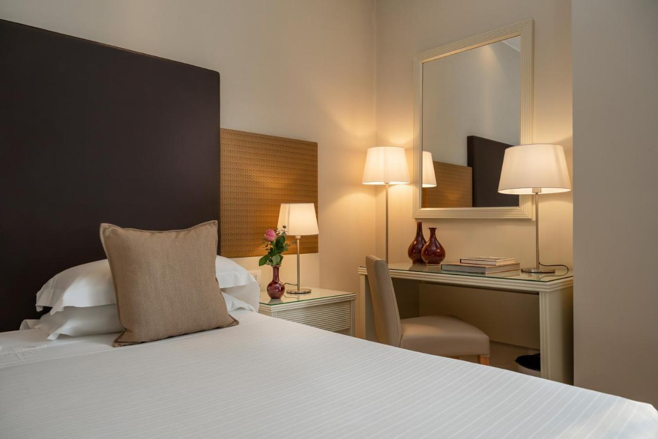 National Hotel Rimini Eksteriør bilde