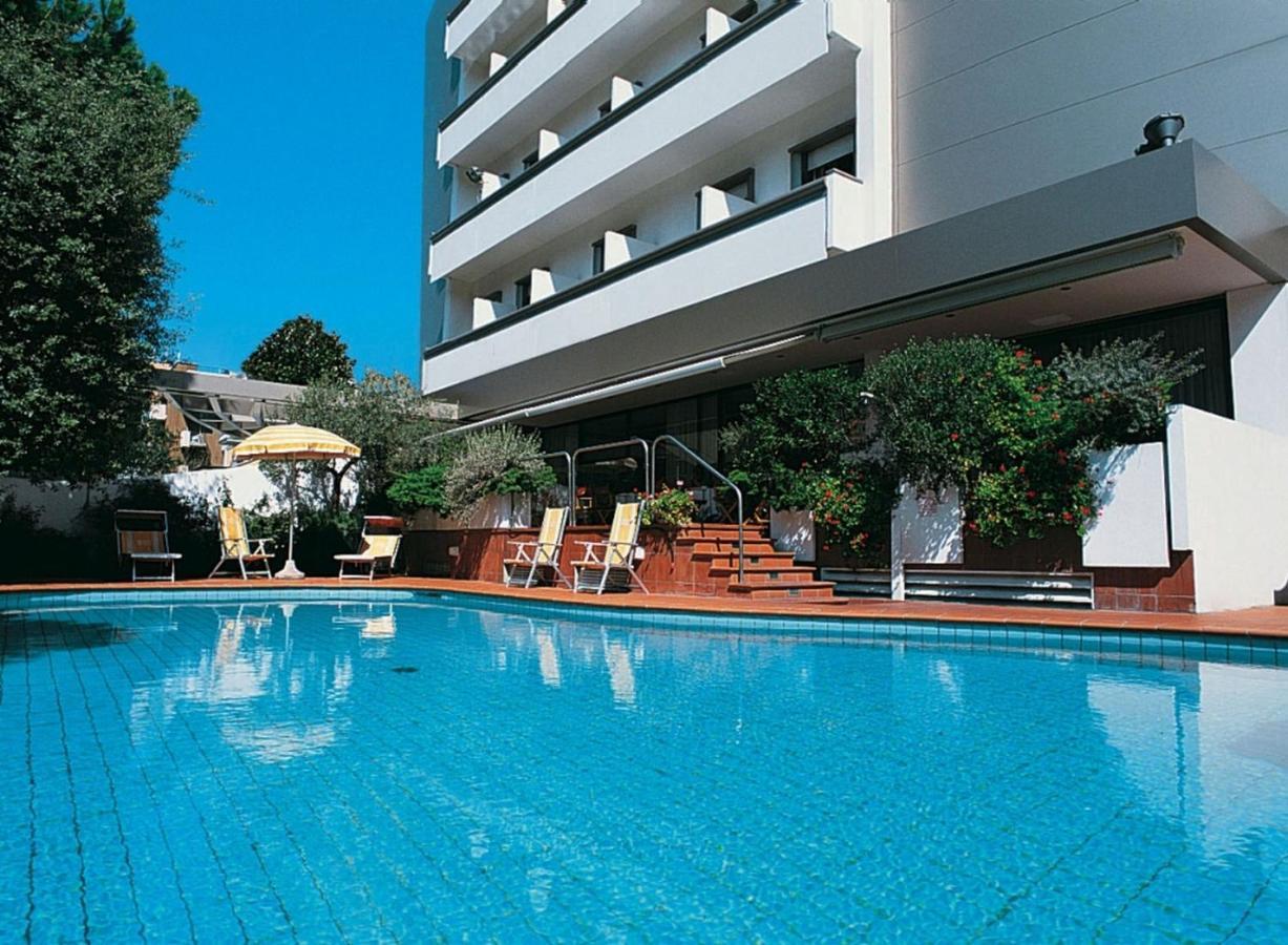 National Hotel Rimini Eksteriør bilde