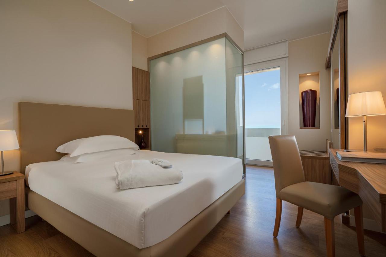 National Hotel Rimini Eksteriør bilde
