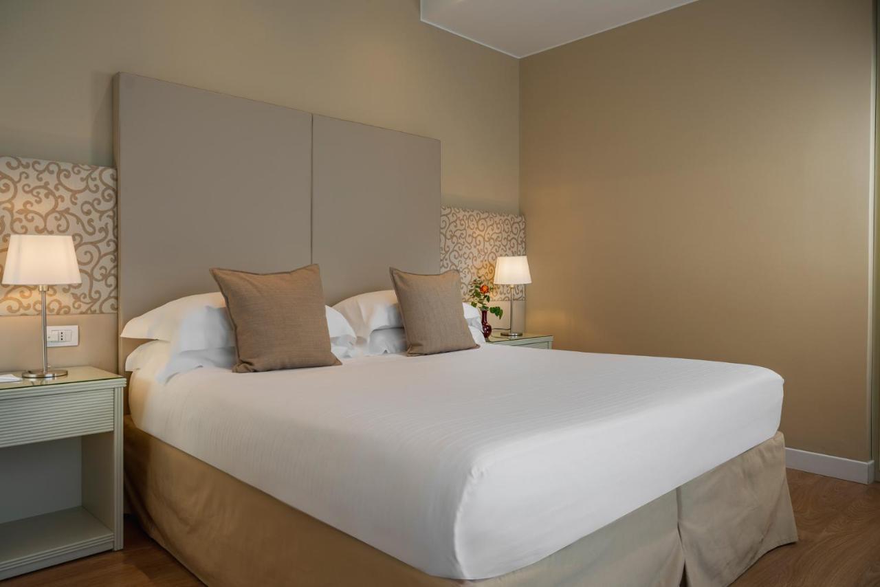 National Hotel Rimini Eksteriør bilde