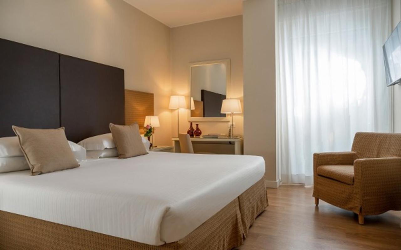 National Hotel Rimini Eksteriør bilde
